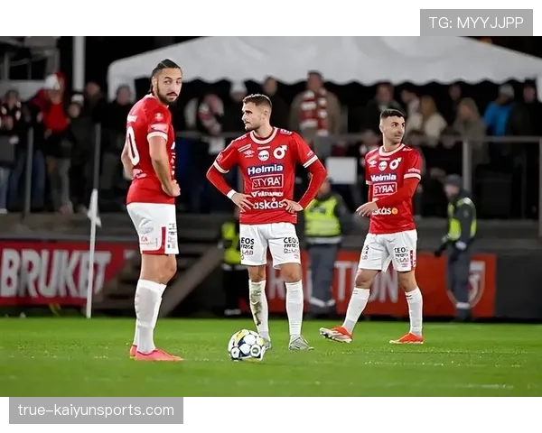 特温特关键比赛表现:对阵保级球队时的战术执行力分析 特温特关键比赛表现:对阵保级球队时的战术执行力分析