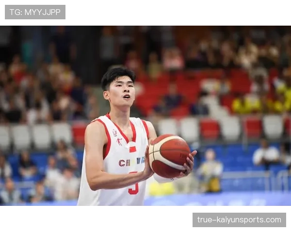 邹阳场均13.2分8.3篮板 空间型四号位进攻价值凸显